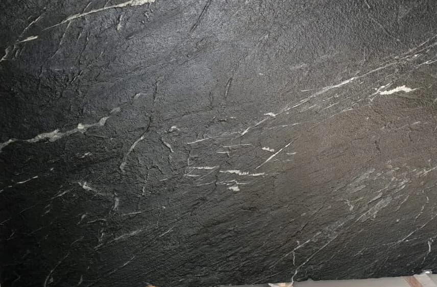 Black Marquino Antique — indický mramor